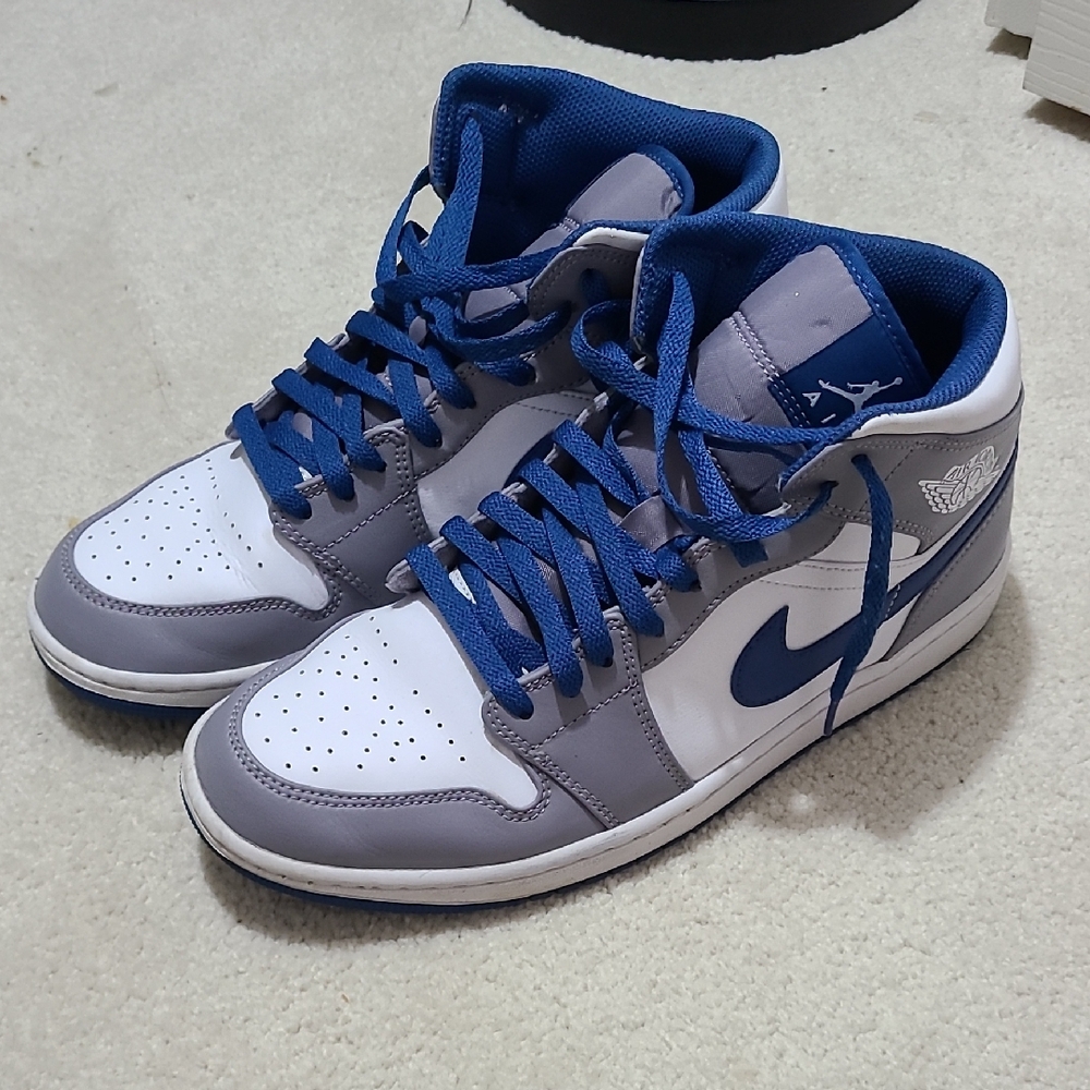 Nike Men's Gray and Blue Sneakers